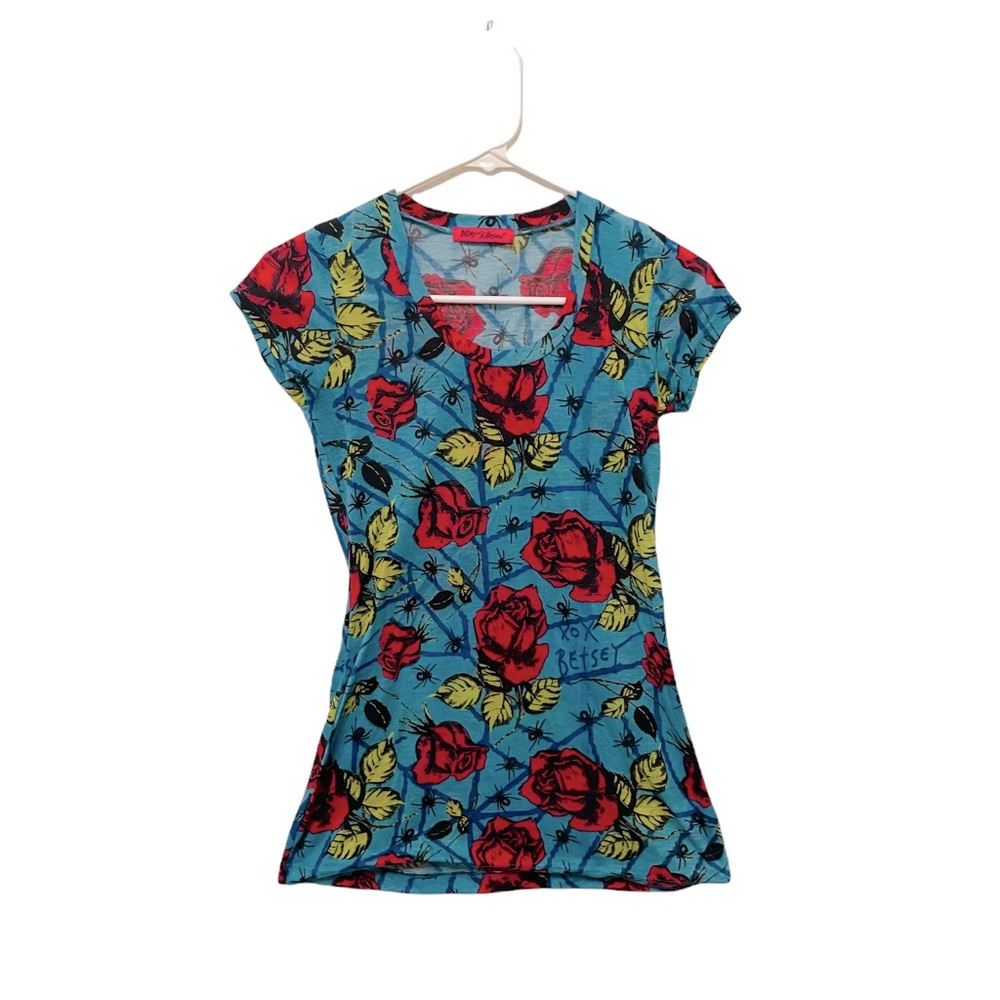 Betsy Johnson Spider Rose Tee in size S
